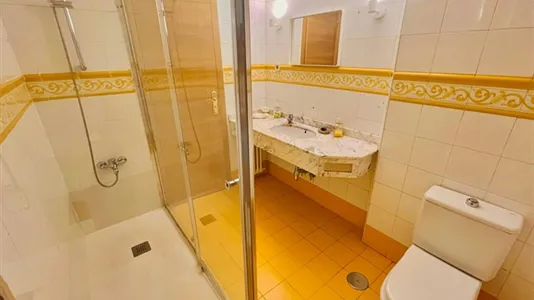 Rooms in Madrid Chamberí - photo 4