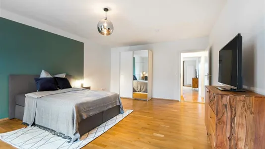 Rooms in Frankfurt Innenstadt II - photo 4