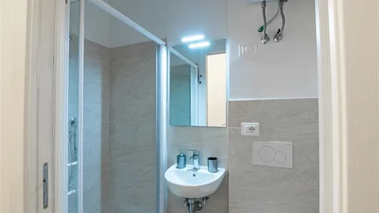Rooms in Florence - photo 5