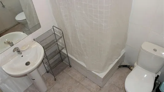 Rooms in Madrid Centro - photo 4