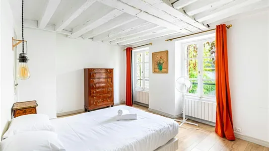 Houses in Boulogne-Billancourt - photo 8