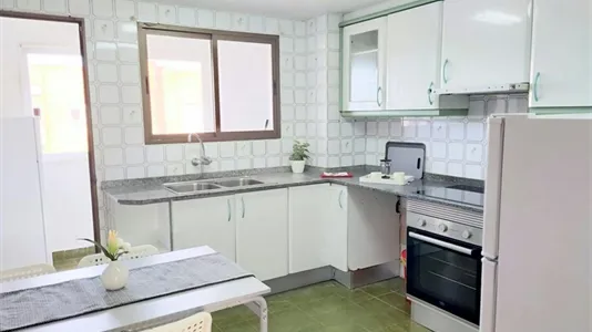 Rooms in Paterna - photo 10