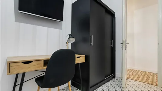 Rooms in Barcelona Eixample - photo 4