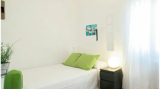 Rooms in Madrid Centro - photo 8