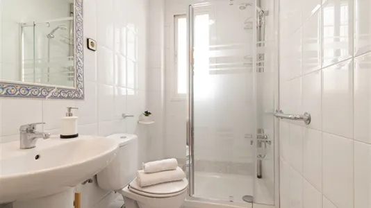 Rooms in Madrid Salamanca - photo 9