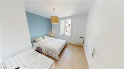 Room for rent in Grenoble, Auvergne-Rhône-Alpes