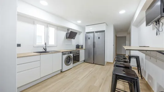 Rooms in el Camí de Vera - photo 9