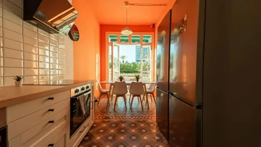 Rooms in Barcelona Eixample - photo 5