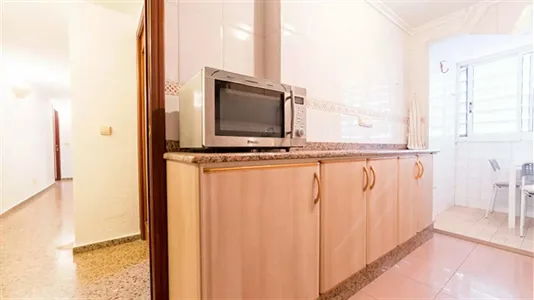 Rooms in Valencia Algirós - photo 6