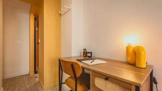 Rooms in Bobigny - photo 3