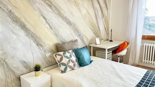 Rooms in Florence - photo 2