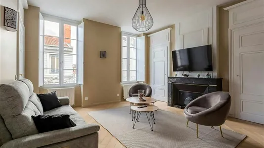 Apartments in Lyon - photo 3