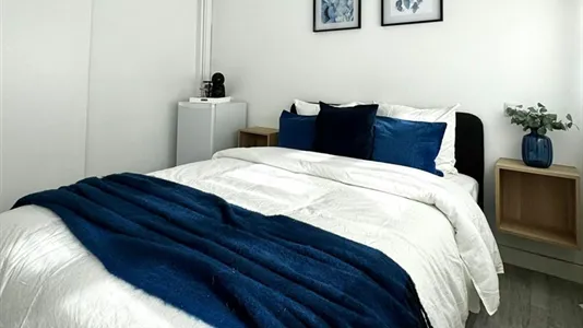 Rooms in Madrid Chamartín - photo 8