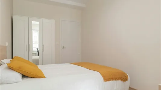 Rooms in Madrid Chamberí - photo 3