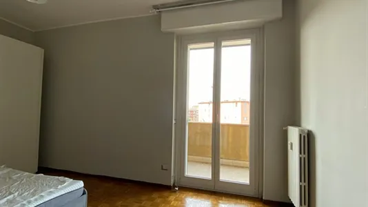 Rooms in Milano Zona 2 - Stazione Centrale, Gorla, Turro, Greco, Crescenzago - photo 2