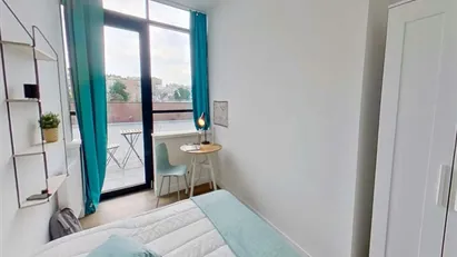 Room for rent in Nanterre, Île-de-France