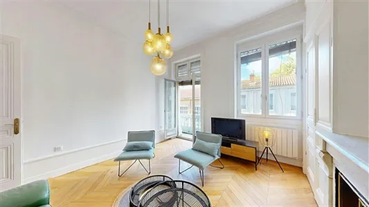 Apartments in Lyon - photo 3