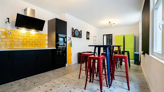 Rooms in Charleroi - photo 5