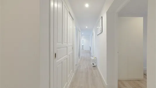 Rooms in Madrid Centro - photo 8