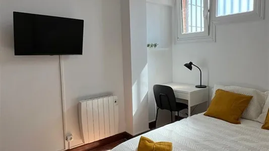 Rooms in Bilbao - photo 5