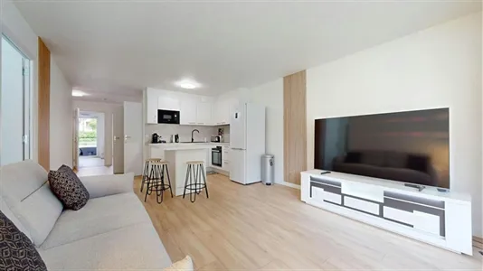 Rooms in Saint-Julien-en-Genevois - photo 8