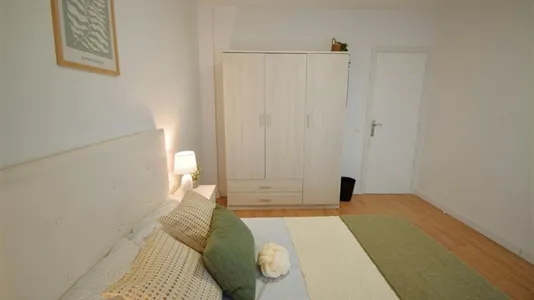 Rooms in Lleida - photo 2