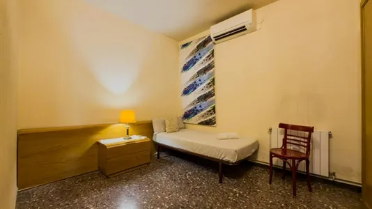 Apartments in Barcelona Eixample - photo 9