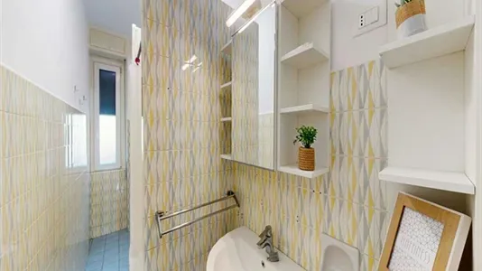 Rooms in Milano Zona 2 - Stazione Centrale, Gorla, Turro, Greco, Crescenzago - photo 9