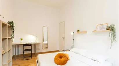 Room for rent in Milano Zona 9 - Porta Garibaldi, Niguarda, Milan