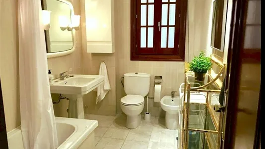 Rooms in Valencia Ciutat Vella - photo 10