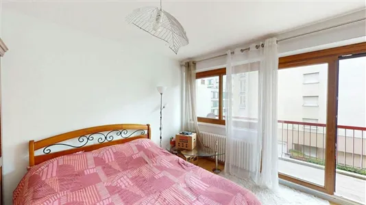 Rooms in Saint-Julien-en-Genevois - photo 2