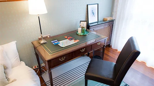 Rooms in Bilbao - photo 4