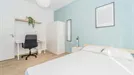 Room for rent, Valladolid, Castilla y León, &lt;span class=&quot;blurred street&quot; onclick=&quot;ProcessAdRequest(9767959)&quot;&gt;&lt;span class=&quot;hint&quot;&gt;See streetname&lt;/span&gt;[xxxxxxxxxxxxx]&lt;/span&gt;