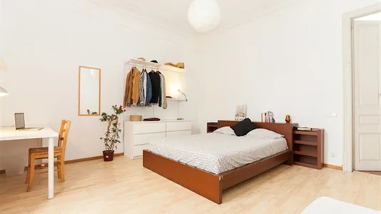 Rooms in Barcelona Eixample - photo 6