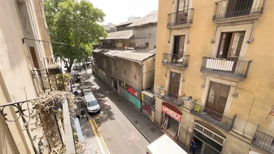 Rooms in Barcelona Ciutat Vella - photo 5