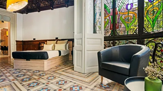 Rooms in Barcelona Eixample - photo 9