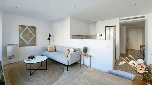 Apartments in Barcelona Eixample - photo 3