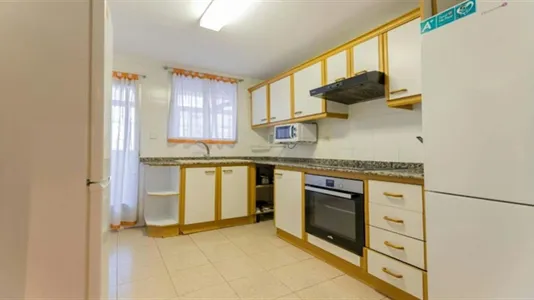 Rooms in Tavernes Blanques - photo 4