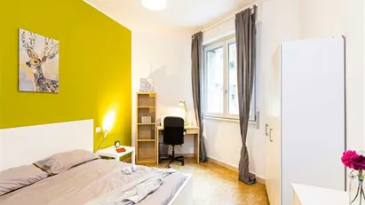 Room for rent in Milano Zona 6 - Barona, Lorenteggio, Milan