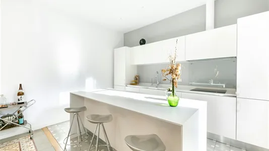 Apartments in Barcelona Eixample - photo 7