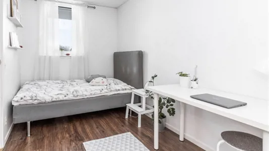 Apartments in Eskilstuna - photo 2