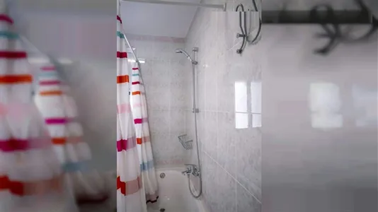 Rooms in el Camí de Vera - photo 8