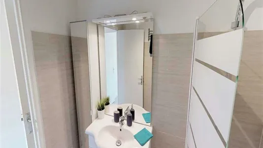 Rooms in Paris 19ème arrondissement - photo 6