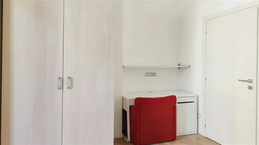 Rooms in Milano Zona 8 - Fiera, Gallaratese, Quarto Oggiaro - photo 4