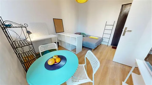Apartments in Lyon - photo 2