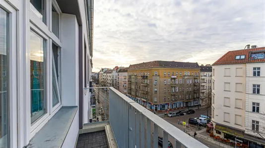 Rooms in Berlin Friedrichshain-Kreuzberg - photo 8