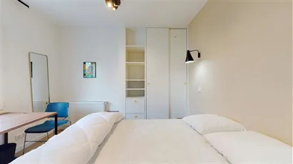Room for rent in Nanterre, Île-de-France