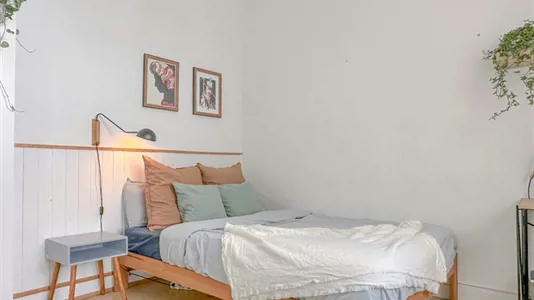 Rooms in Barcelona Eixample - photo 3
