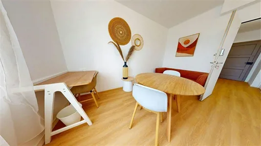 Rooms in Saint-Julien-en-Genevois - photo 3