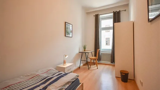 Apartments in Vienna Hernals - photo 1